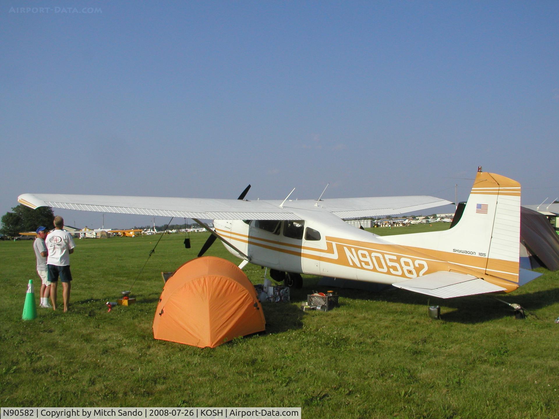 N90582, 1961 Cessna 185 Skywagon C/N 1850087, EAA AirVenture 2008.