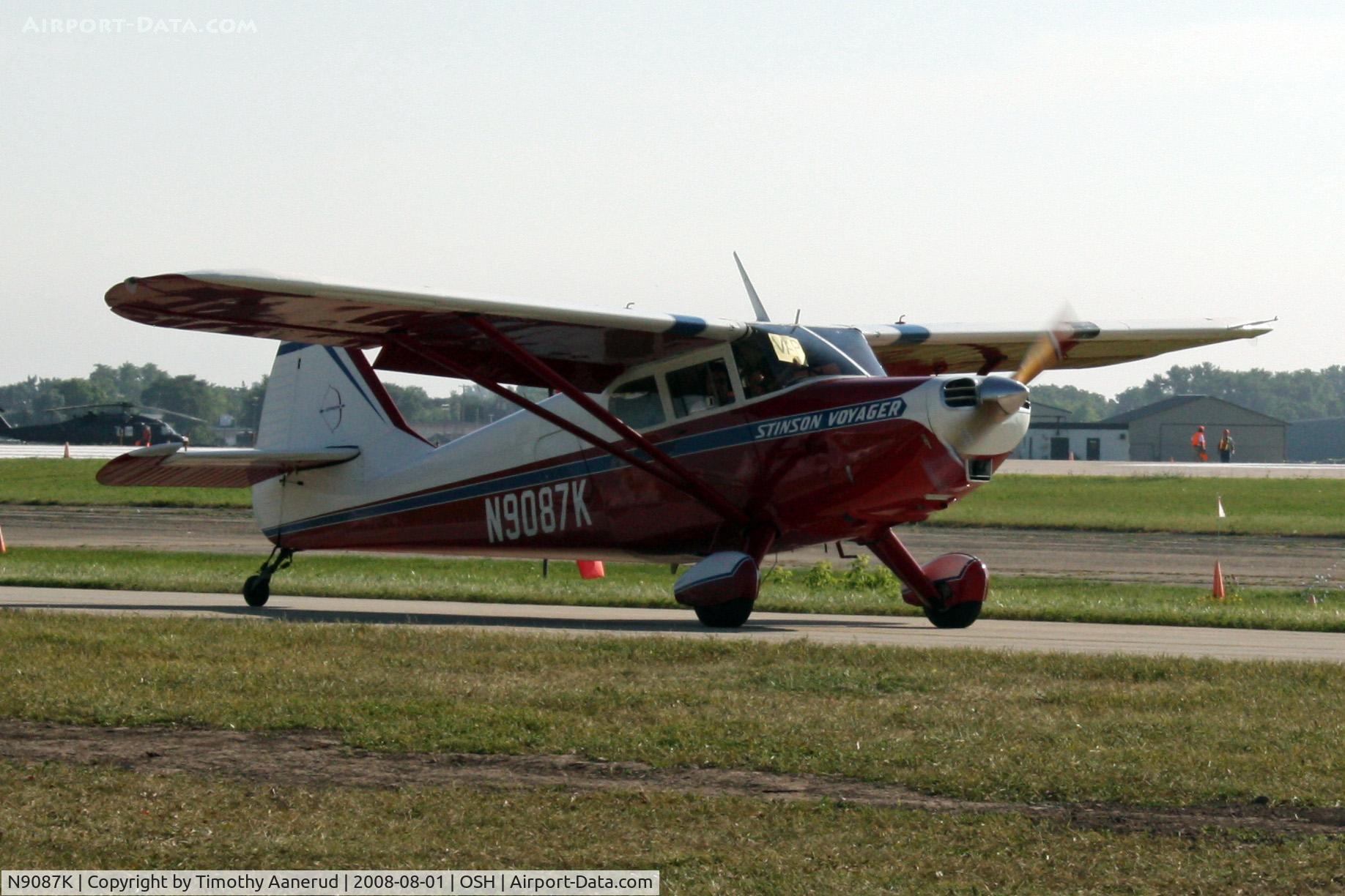 N9087K, 1947 Stinson 108-1 Voyager C/N 108-2087, EAA AirVenture 2008