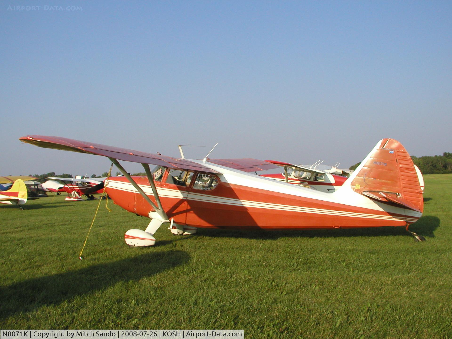 N8071K, 1947 Stinson 108-2 Voyager C/N 108-3071, EAA AirVenture 2008.