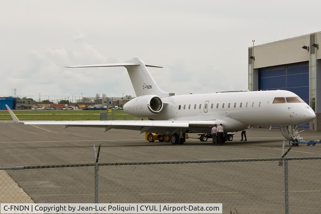 C-FNDN, 2007 Bombardier BD-700-1A10 Global Express C/N 9264, Inspection at Bombardier's plant at CYUL