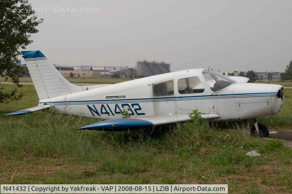 N41432, 1974 Piper PA-28-140 Cherokee C/N 28-7425239, Piper 28