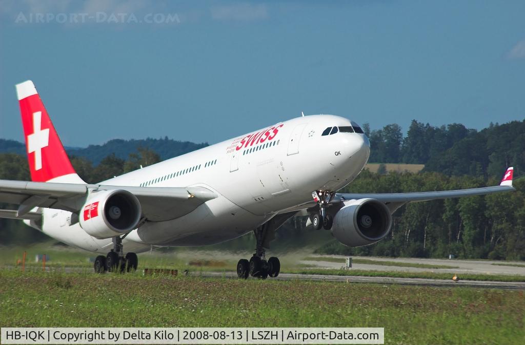 HB-IQK, 1999 Airbus A330-223 C/N 299, SWISS