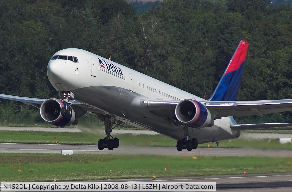 N152DL, 1990 Boeing 767-3P6 C/N 24984, DELTA