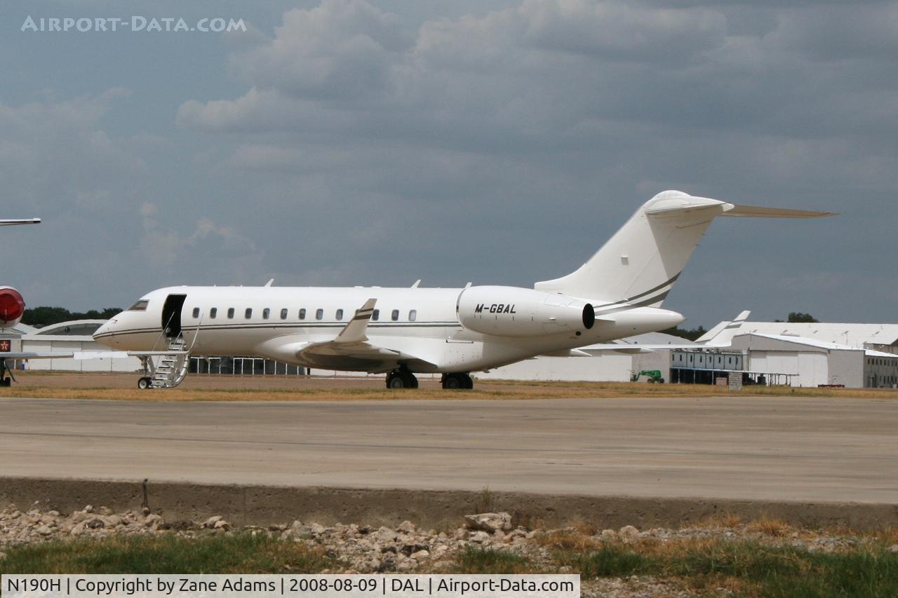 N190H, 2006 Bombardier BD-700-1A10 Global Express C/N 9210, Formerly N190H now regiestered as M-GBAL