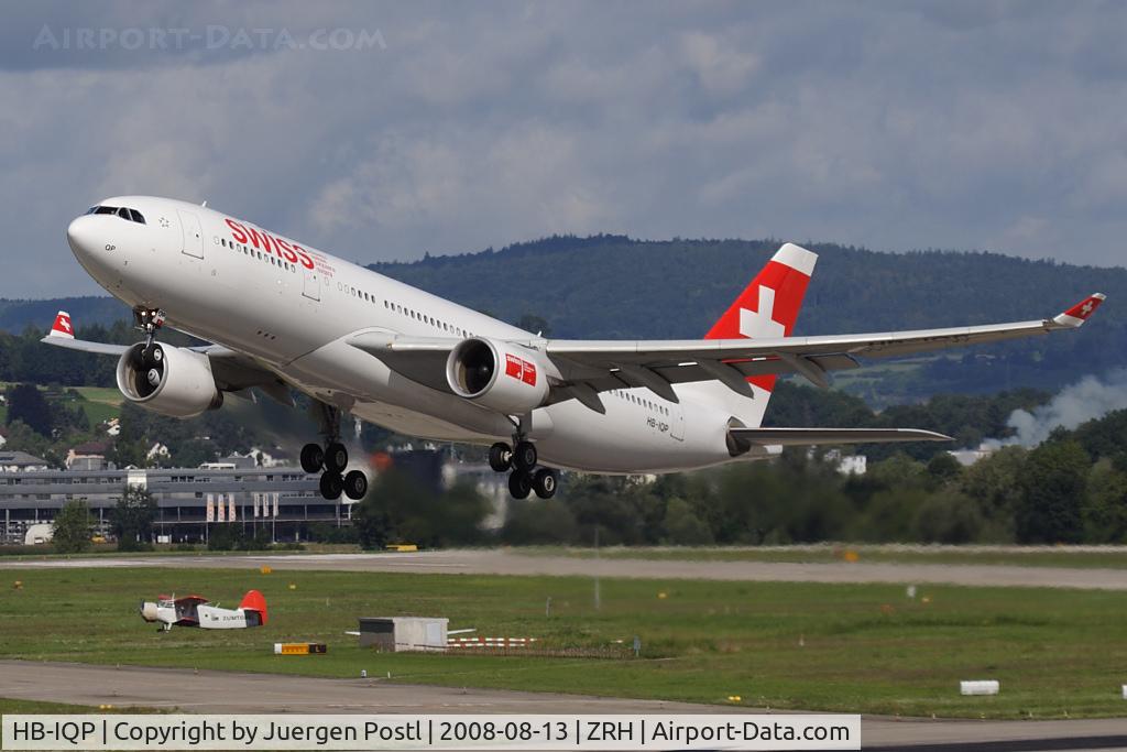 HB-IQP, 2001 Airbus A330-223 C/N 366, Airbus A330-223