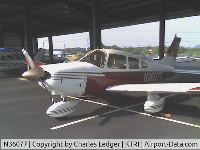 N36077, 1978 Piper PA-28-181 C/N 28-7890492, Archer with new paint on cowling and farings