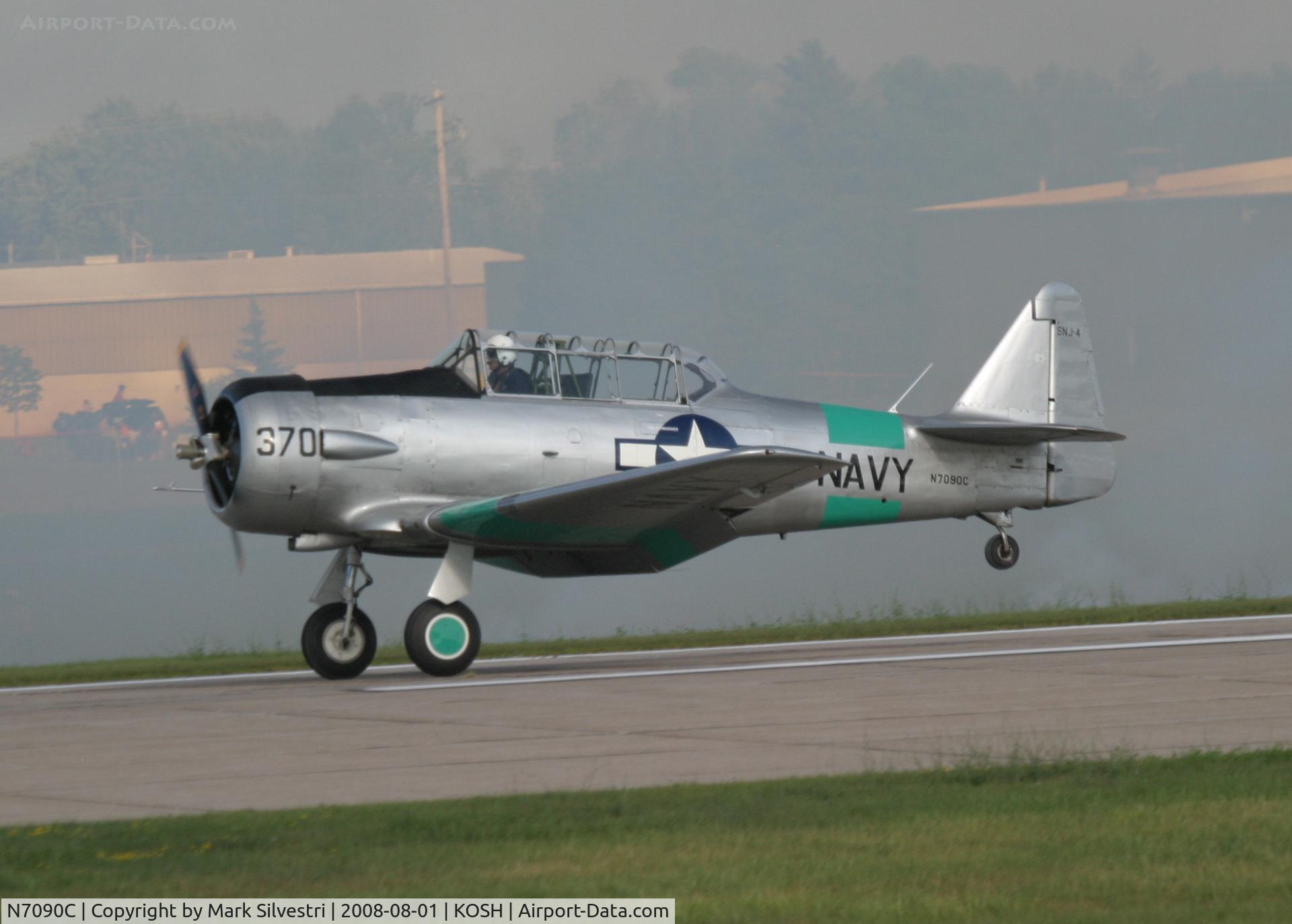 N7090C, North American SNJ-4 Texan C/N 88-13370, Oshkosh 2008