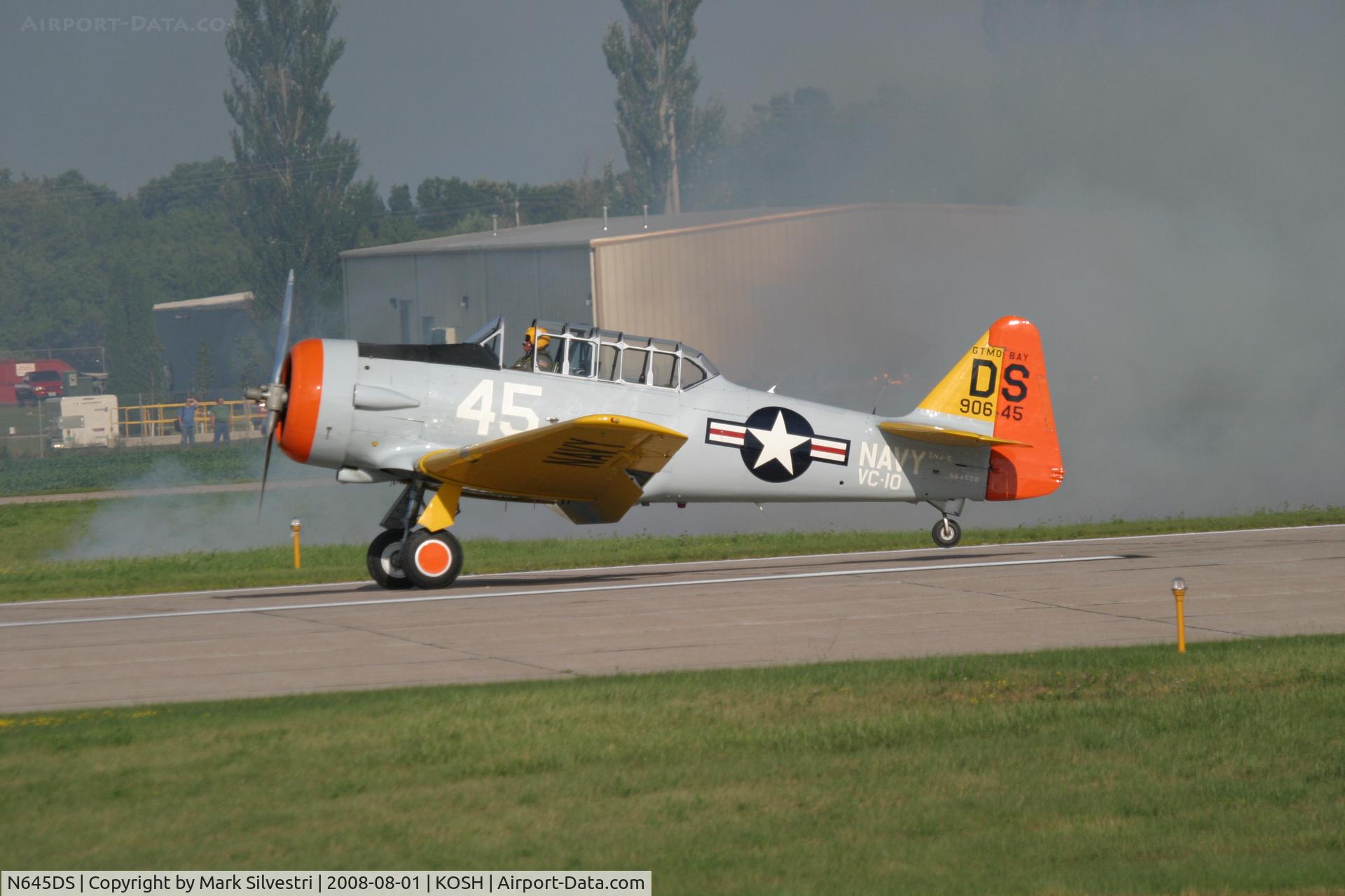 N645DS, 1944 North American SNJ-5 Texan Texan C/N 88-17678, Oshkosh 2008
