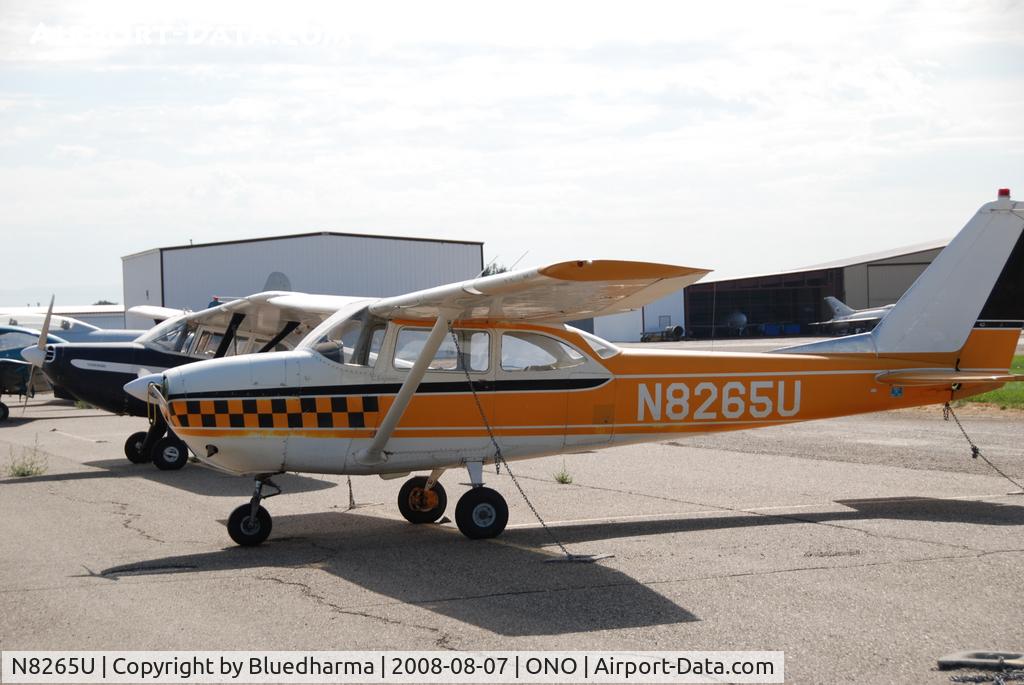 N8265U, 1964 Cessna 172F C/N 17252165, Parked