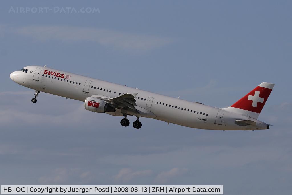 HB-IOC, 1995 Airbus A321-111 C/N 520, Airbus A321-111