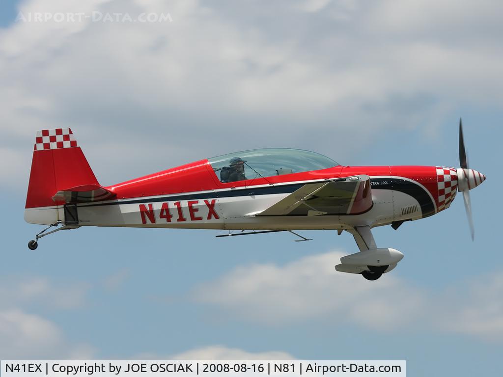 N41EX, 2005 Extra EA-300/L C/N 1195, Taking off from N81