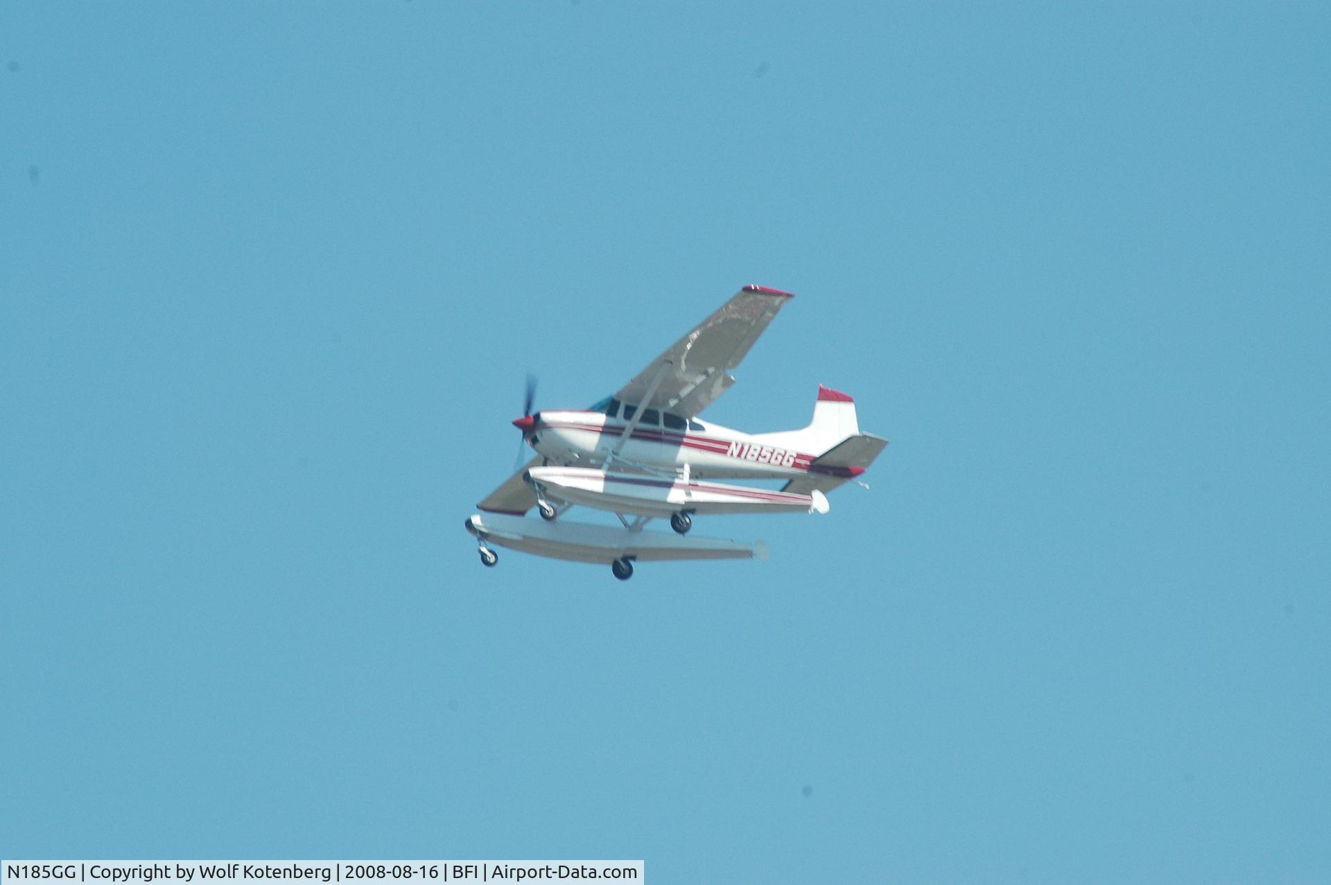 N185GG, 1975 Cessna A185F Skywagon 185 C/N 18502787, final, 31R