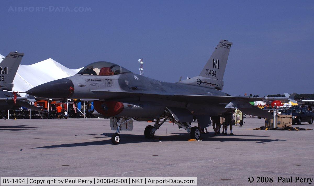 85-1494, 1985 General Dynamics F-16C Fighting Falcon C/N 5C-274, One of the two visiting Vipers from Selfridge