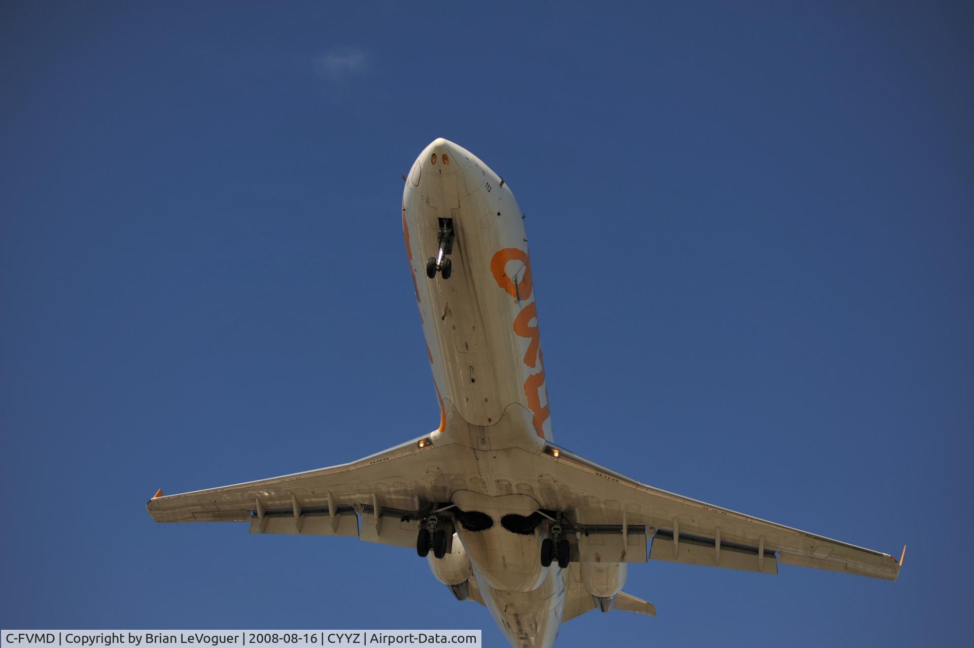 C-FVMD, 1995 Canadair CRJ-100ER (CL-600-2B19) C/N 7082, On approach to CYYZ