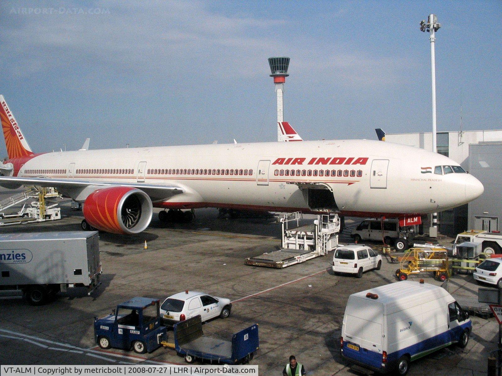 VT-ALM, 2008 Boeing 777-337/ER C/N 36311, 