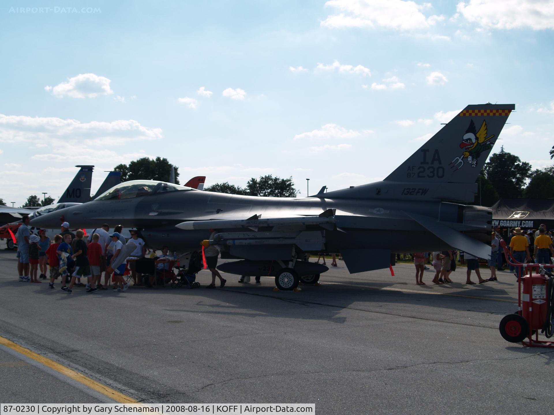 87-0230, 1987 General Dynamics F-16C Fighting Falcon C/N 5C-491, F-16 FIGHTING FALCON FROM IOWA, AT OFFUTT AFB