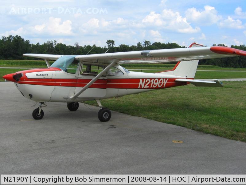 N2190Y, 1962 Cessna 172D C/N 17249690, On the ramp at Hillsboro, Ohio
