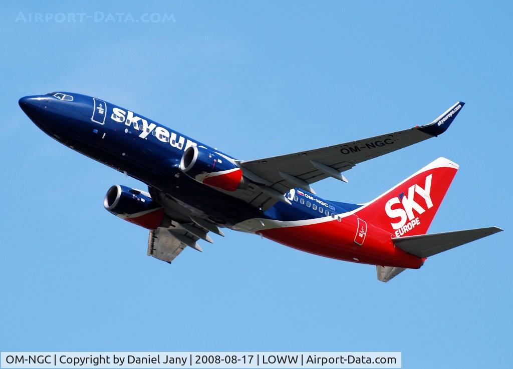 OM-NGC, 2006 Boeing 737-76N C/N 32696, Sky Europe
