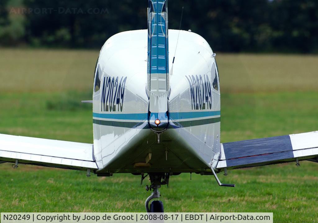N20249, 1979 Piper PA-28RT-201T Arrow IV C/N 28R-7931117, Unusual view of the Arrow on holdingpoint