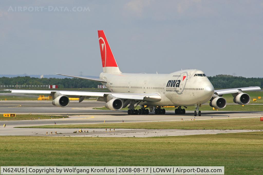 N624US, 1979 Boeing 747-251B C/N 21706, 29 years old lady, still going strong!