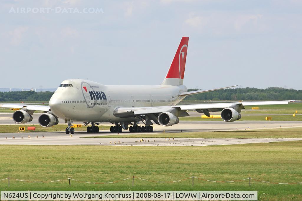 N624US, 1979 Boeing 747-251B C/N 21706, 29 years old lady, still going strong!