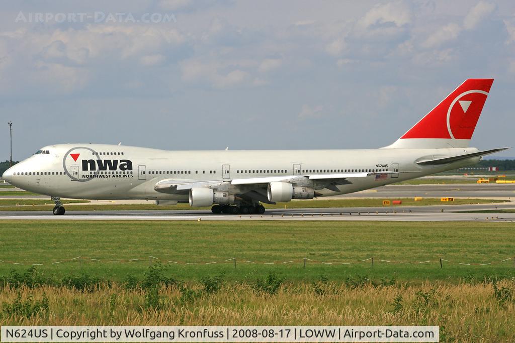 N624US, 1979 Boeing 747-251B C/N 21706, 29 years old lady, still going strong!
