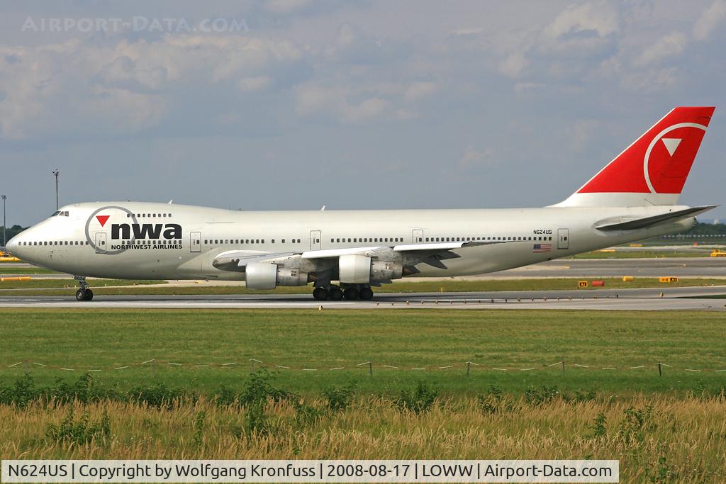 N624US, 1979 Boeing 747-251B C/N 21706, 29 years old lady, still going strong!