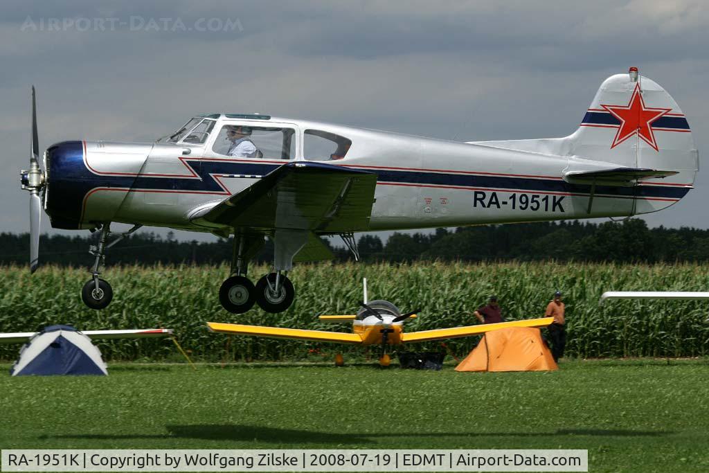 RA-1951K, Yakovlev Yak-18T C/N 6201510, visitor