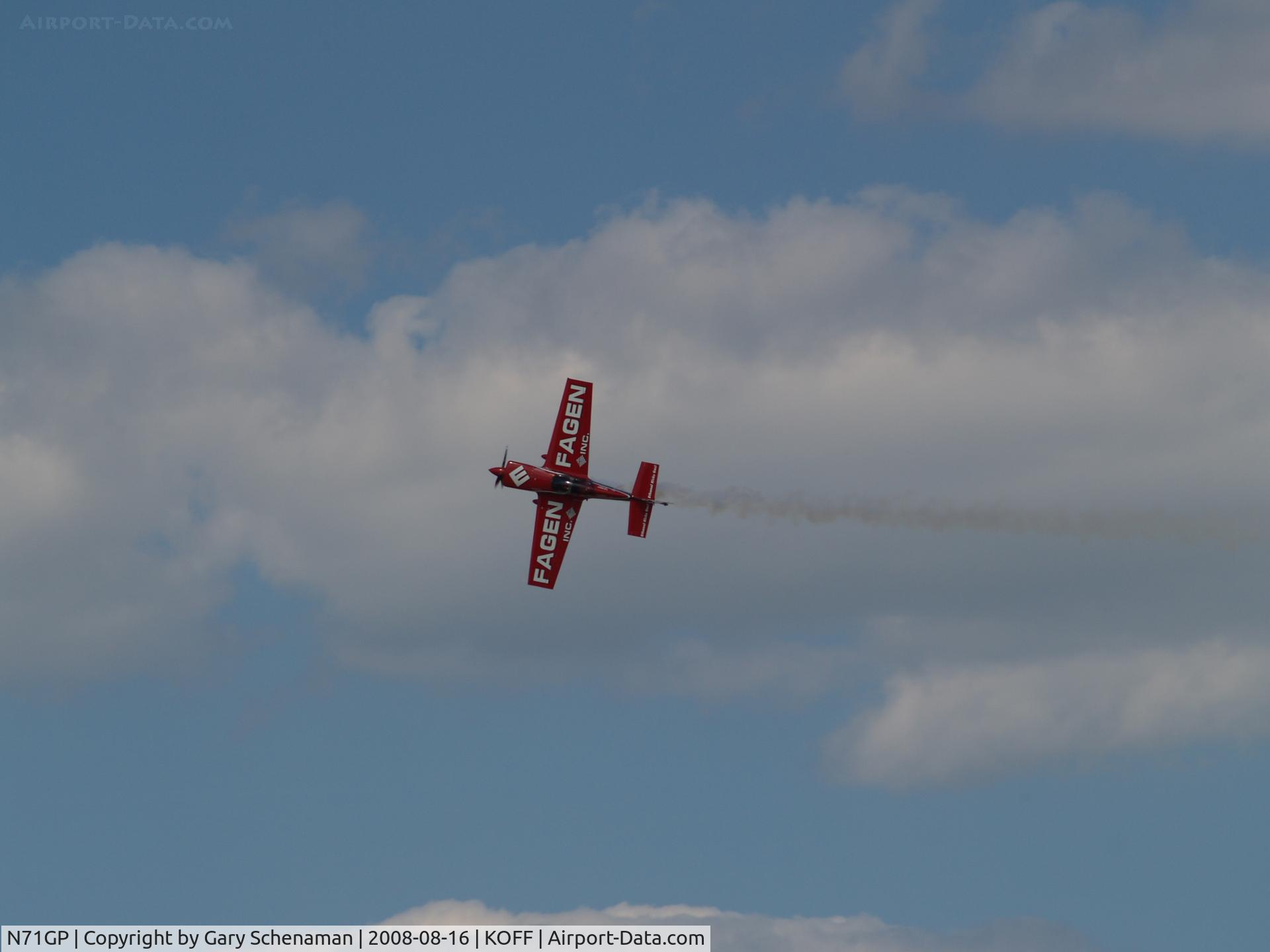 N71GP, 2007 MX Aircraft MX2 C/N 5, GREG POE DOING AN KNIFE EDGE