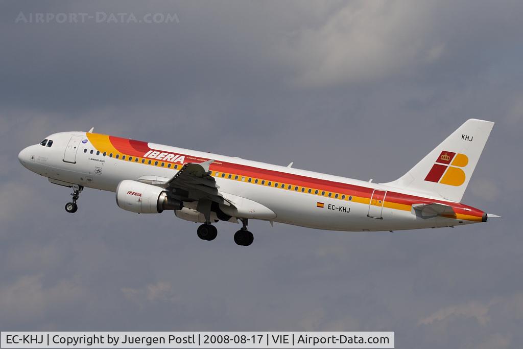 EC-KHJ, 2004 Airbus A320-214 C/N 2347, Airbus A320-214