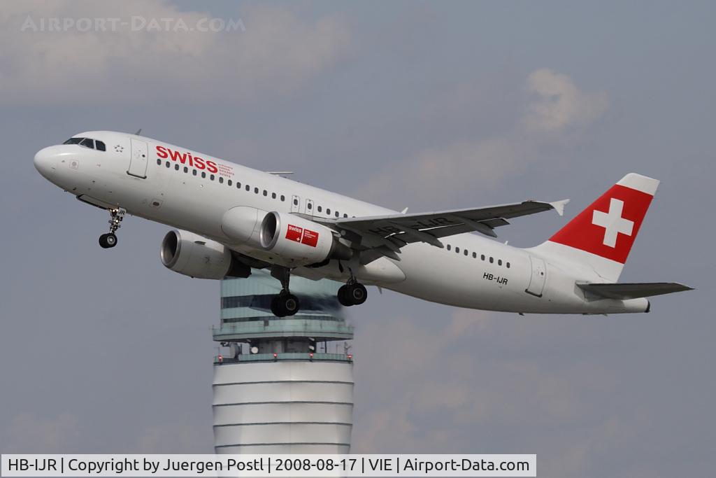HB-IJR, 1997 Airbus A320-214 C/N 0703, Airbus A320-214