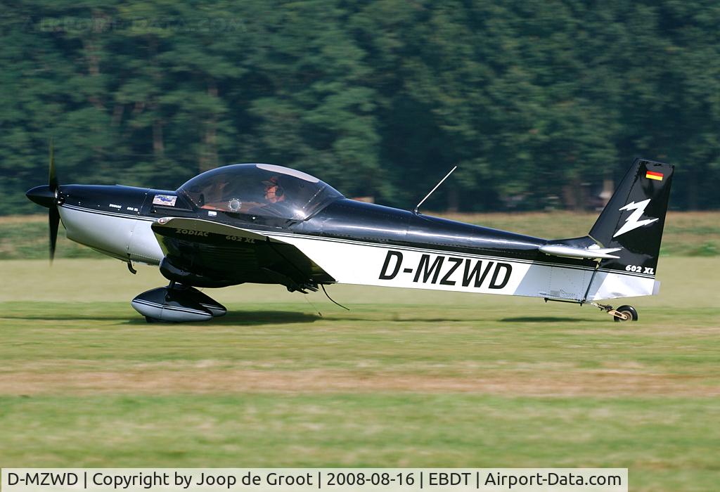 D-MZWD, 2006 Roland Z-602 XL C/N DX-9514, This kit built aircraft was another visitor to the old timer fly in.
