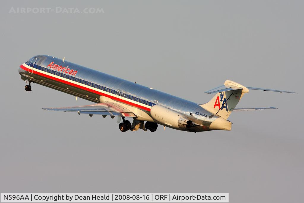 N596AA, 1992 McDonnell Douglas MD-83 (DC-9-83) C/N 53286, American Airlines N596AA (FLT AAL815) climbing out from RWY 5 enroute to Dallas/Fort Worth Int'l (KDFW).