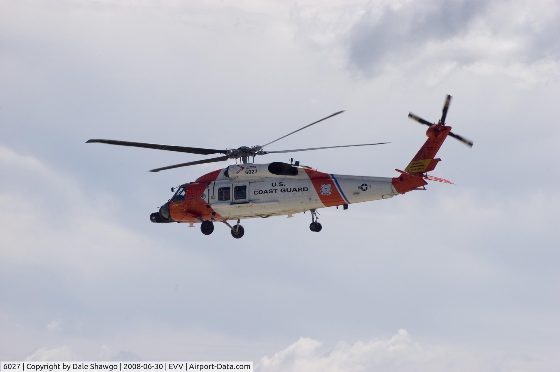 6027, Sikorsky MH-60T Jayhawk C/N 70.1786, Leaving for home after the Evansville IN Freedom Festival.