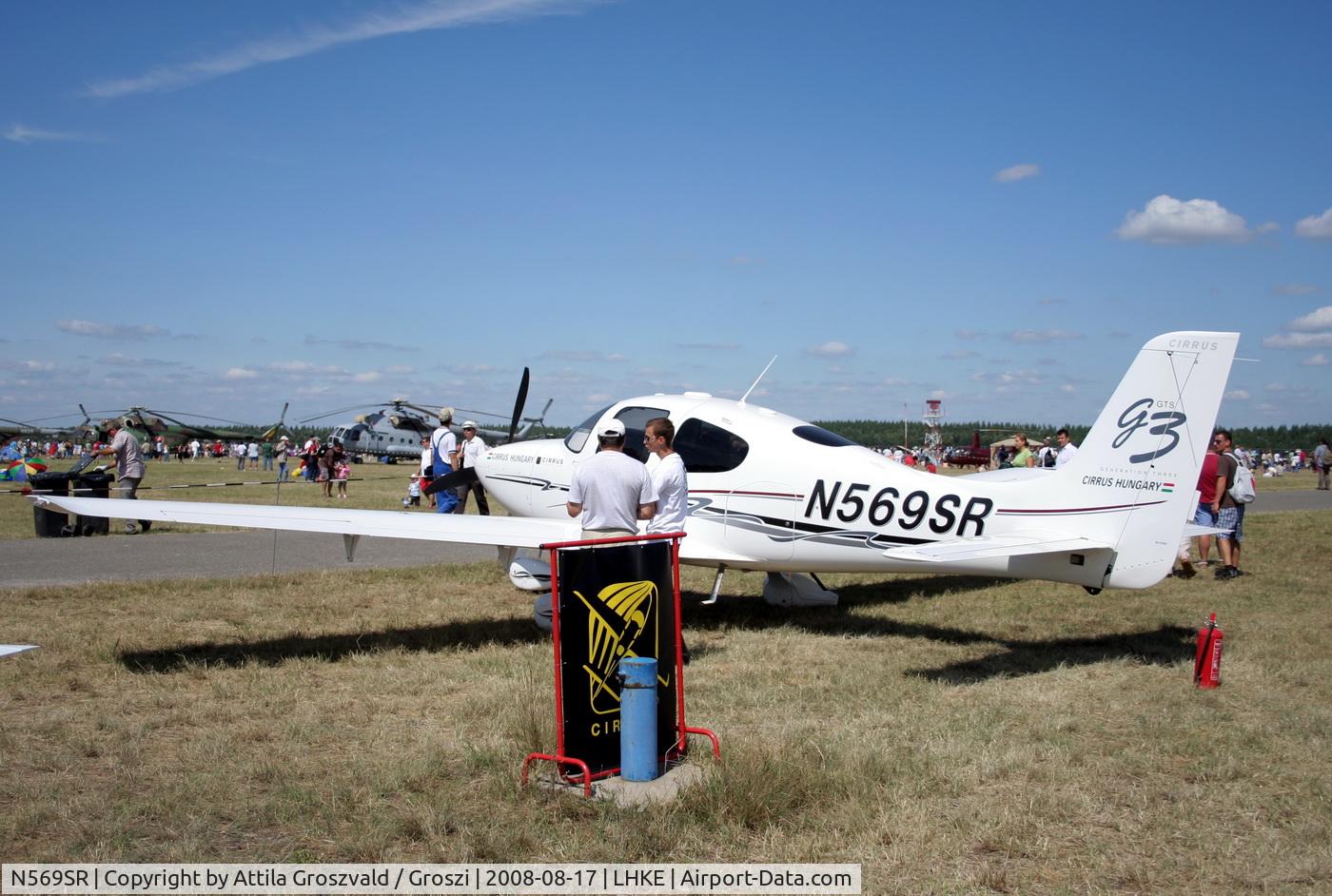 N569SR, 2007 Cirrus SR22 G3 GTS C/N 2496, Kecskemét Air Show / Hungary