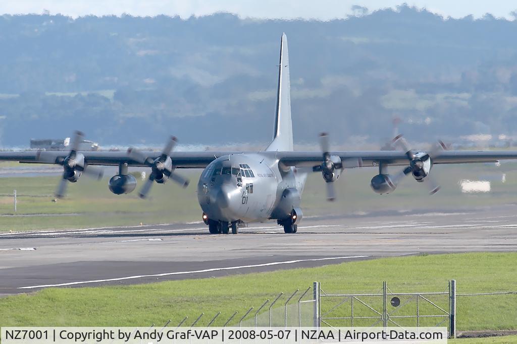 NZ7001, 1965 Lockheed C-130H Hercules C/N 382-4052, New Zealand - Air Force C-130