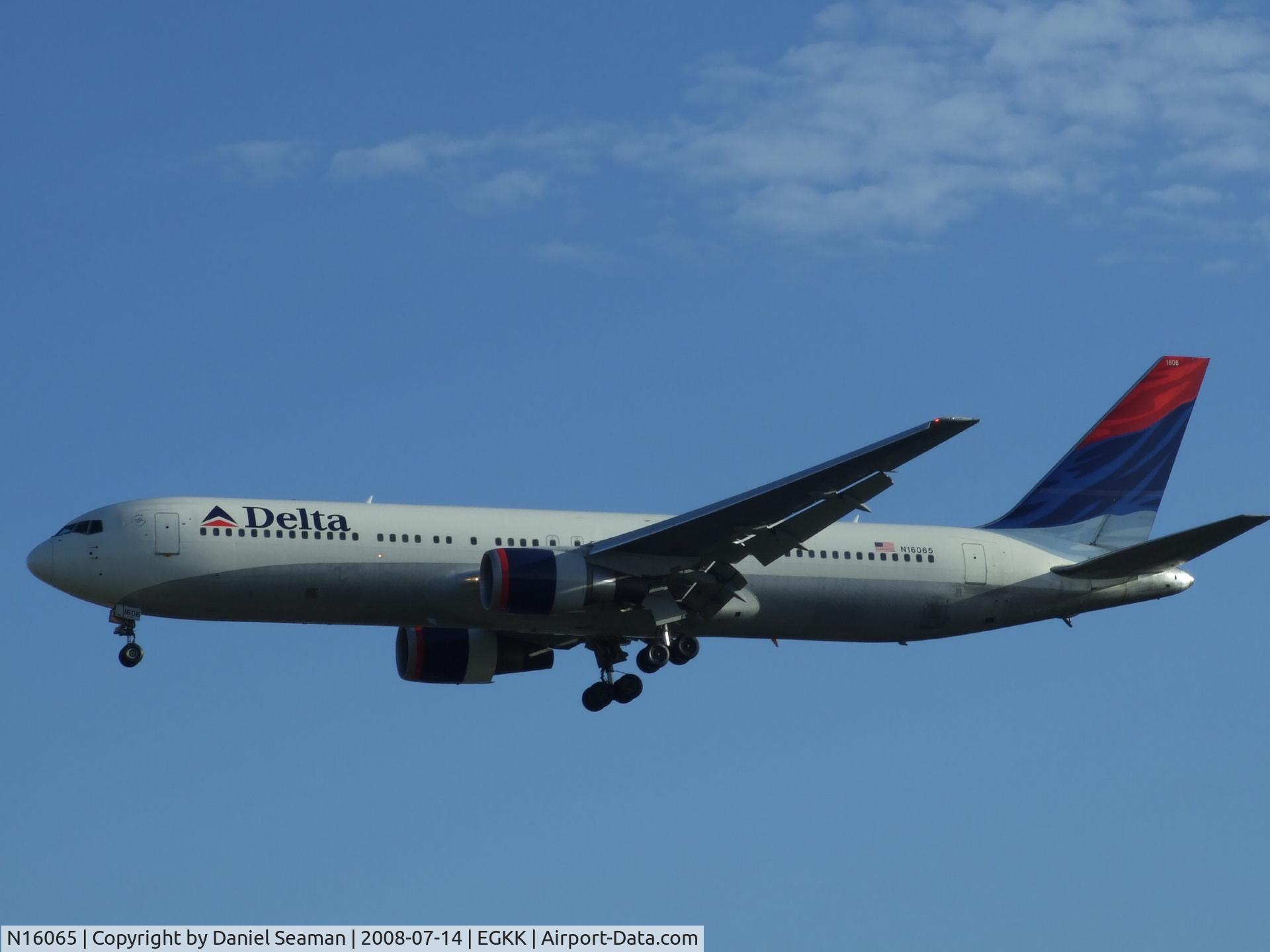 N16065, 1999 Boeing 767-332 C/N 30199, the last day of a 2 day trip for me.