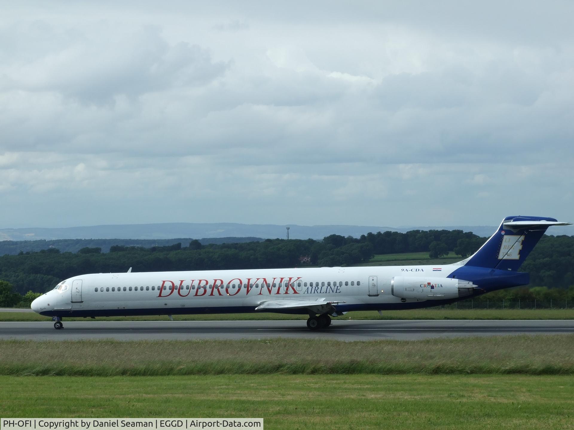 PH-OFI, 1989 Fokker 100 (F-28-0100) C/N 11279, i am cccold!!!
