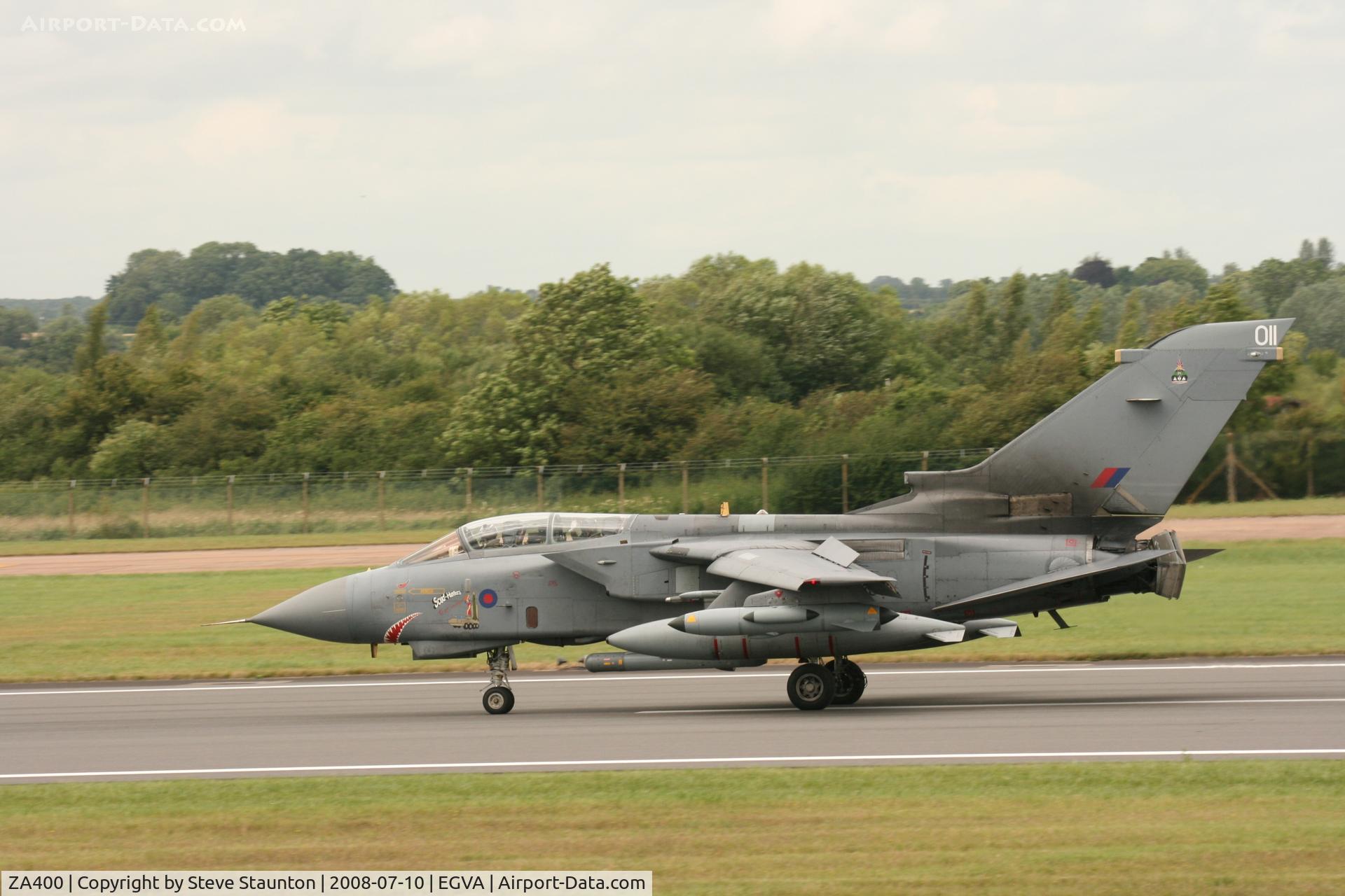 ZA400, 1982 Panavia Tornado GR.4A C/N 204/BS067/3099, Taken at the Royal International Air Tattoo 2008 during arrivals and departures (show days cancelled due to bad weather)