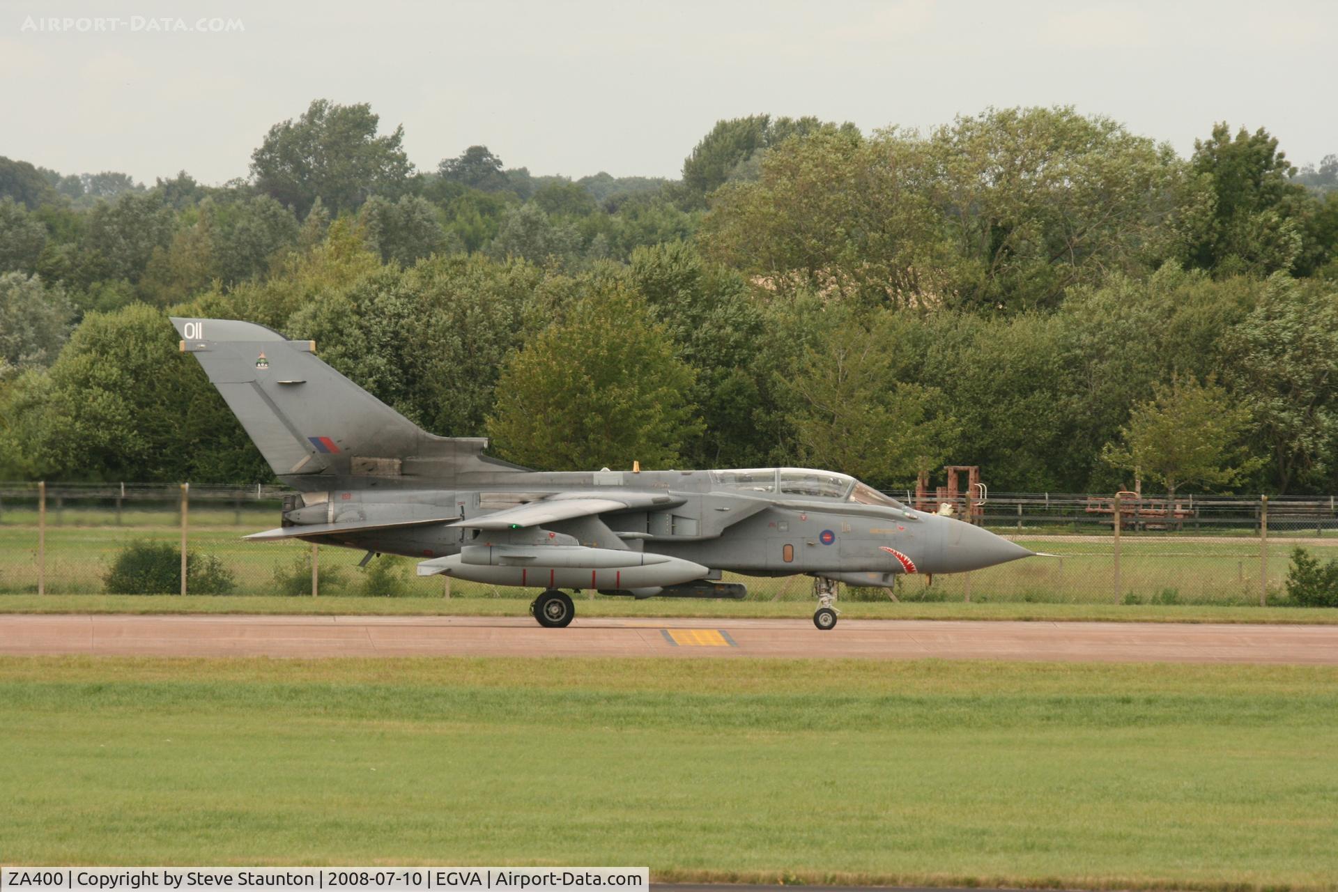 ZA400, 1982 Panavia Tornado GR.4A C/N 204/BS067/3099, Taken at the Royal International Air Tattoo 2008 during arrivals and departures (show days cancelled due to bad weather)