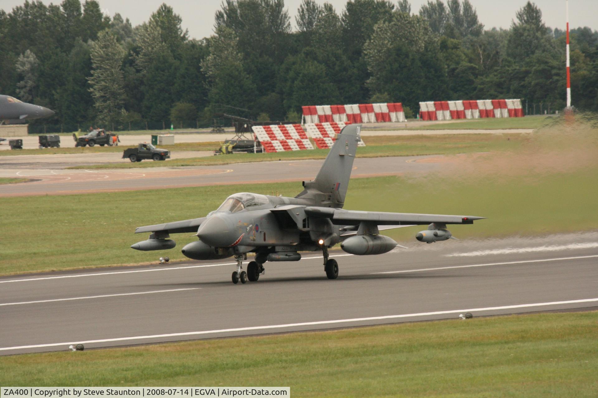 ZA400, 1982 Panavia Tornado GR.4A C/N 204/BS067/3099, Taken at the Royal International Air Tattoo 2008 during arrivals and departures (show days cancelled due to bad weather)