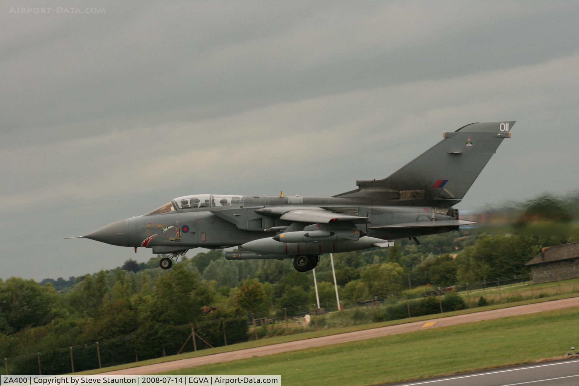 ZA400, 1982 Panavia Tornado GR.4A C/N 204/BS067/3099, Taken at the Royal International Air Tattoo 2008 during arrivals and departures (show days cancelled due to bad weather)