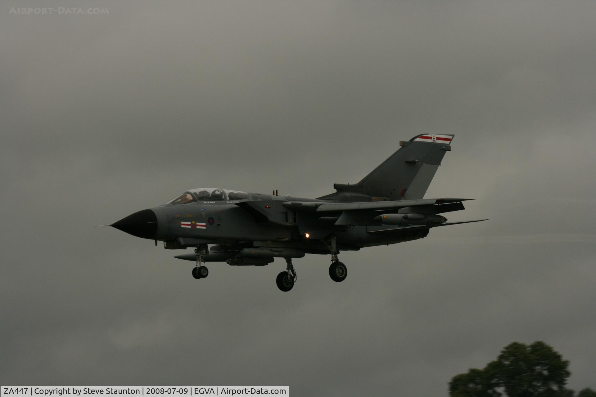 ZA447, 1983 Panavia Tornado GR.4 C/N 235/BS077/3113, Taken at the Royal International Air Tattoo 2008 during arrivals and departures (show days cancelled due to bad weather)