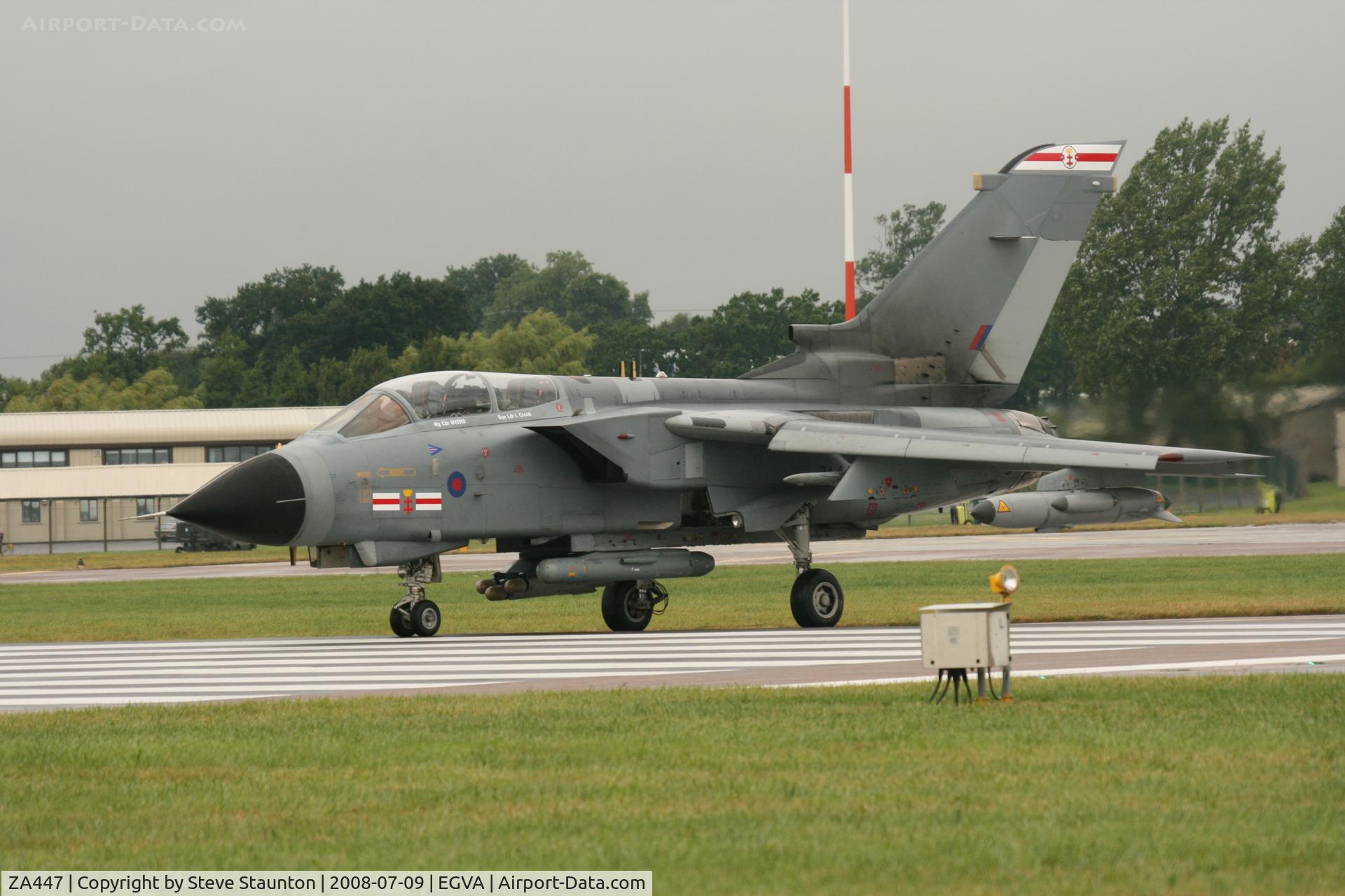 ZA447, 1983 Panavia Tornado GR.4 C/N 235/BS077/3113, Taken at the Royal International Air Tattoo 2008 during arrivals and departures (show days cancelled due to bad weather)