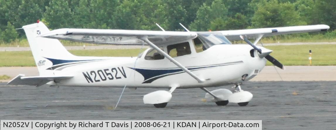 N2052V, 2004 Cessna 172S C/N 172S9583, 2004 Cessna 172S in Danville Va.