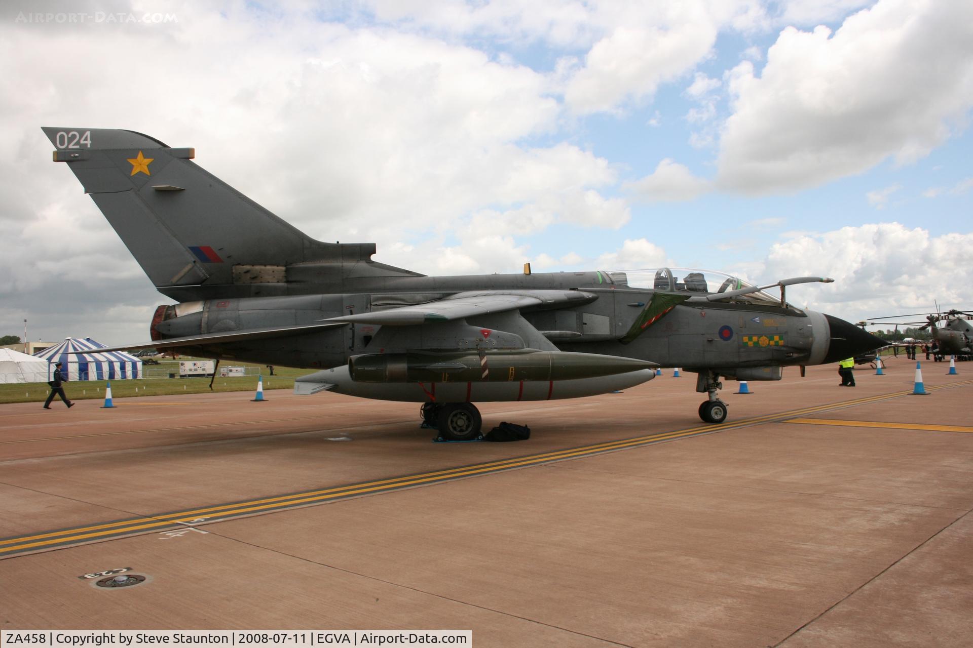 ZA458, 1983 Panavia Tornado GR.4 C/N BS088/262/3124, Taken at the Royal International Air Tattoo 2008 during arrivals and departures (show days cancelled due to bad weather)