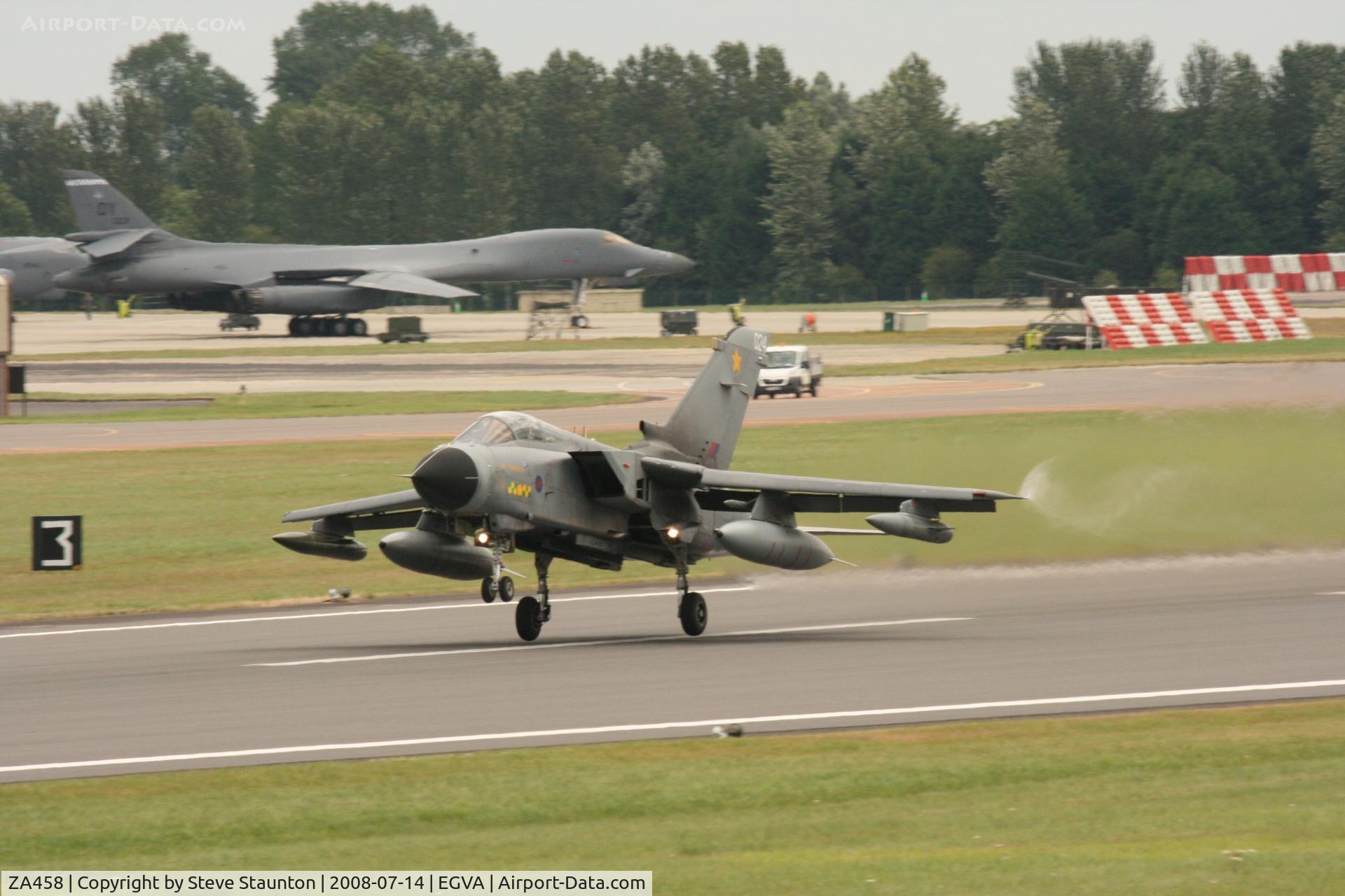 ZA458, 1983 Panavia Tornado GR.4 C/N BS088/262/3124, Taken at the Royal International Air Tattoo 2008 during arrivals and departures (show days cancelled due to bad weather)