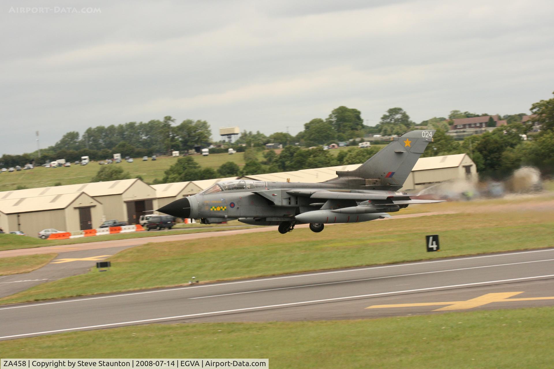 ZA458, 1983 Panavia Tornado GR.4 C/N BS088/262/3124, Taken at the Royal International Air Tattoo 2008 during arrivals and departures (show days cancelled due to bad weather)
