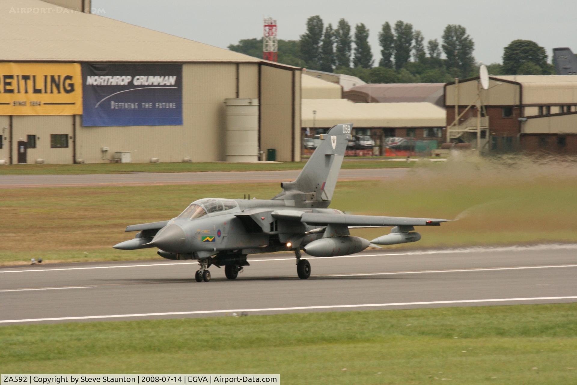 ZA592, 1982 Panavia Tornado GR.4 C/N 105/BS035/3056, Taken at the Royal International Air Tattoo 2008 during arrivals and departures (show days cancelled due to bad weather)