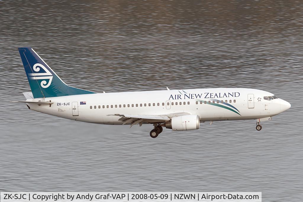 ZK-SJC, 1998 Boeing 737-3U3 C/N 28738, Air New Zealand 737-300